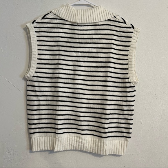 NWT XL Lillusory White and Black Striped V Neck Knit Sweater Vest - Picture 8 of 8